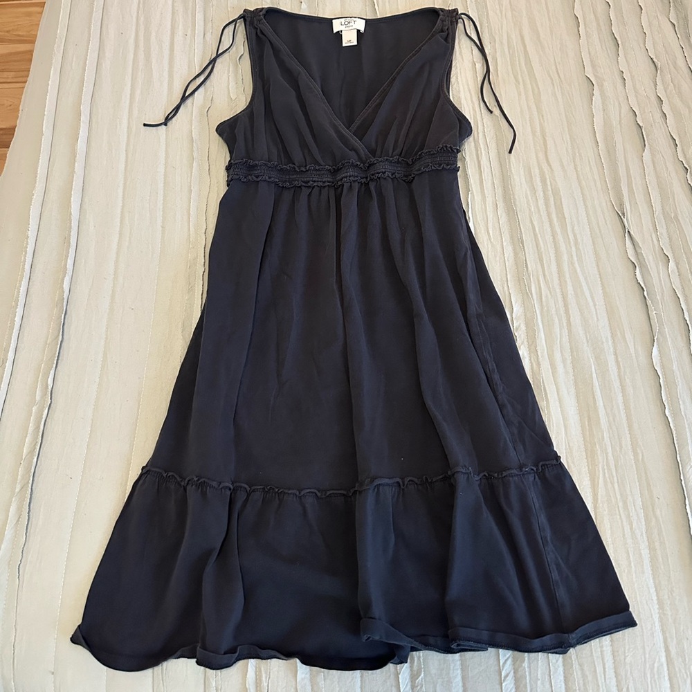 Loft Petites V-Neck Mini Dress | Size MP